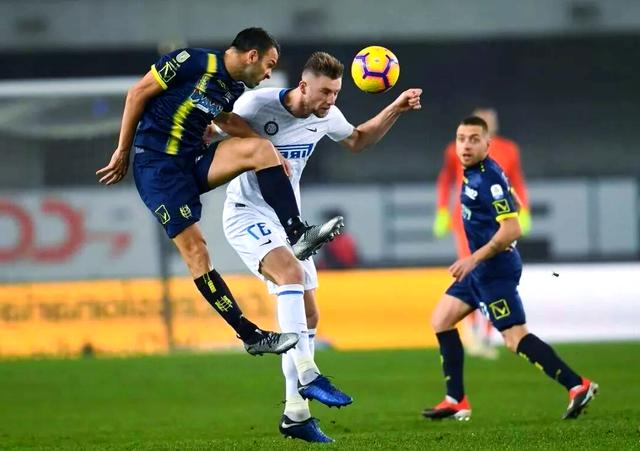 国际米兰客场惨败,球队遭遇困境! 国际米兰客场惨败,球队遭遇困境!