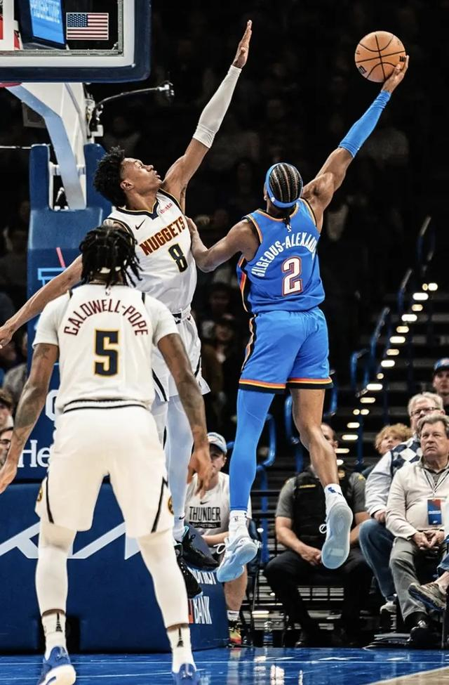 雷霆擒下爵士,保罗分次助攻领跑全场 雷霆擒下爵士,保罗分次助攻领跑全场