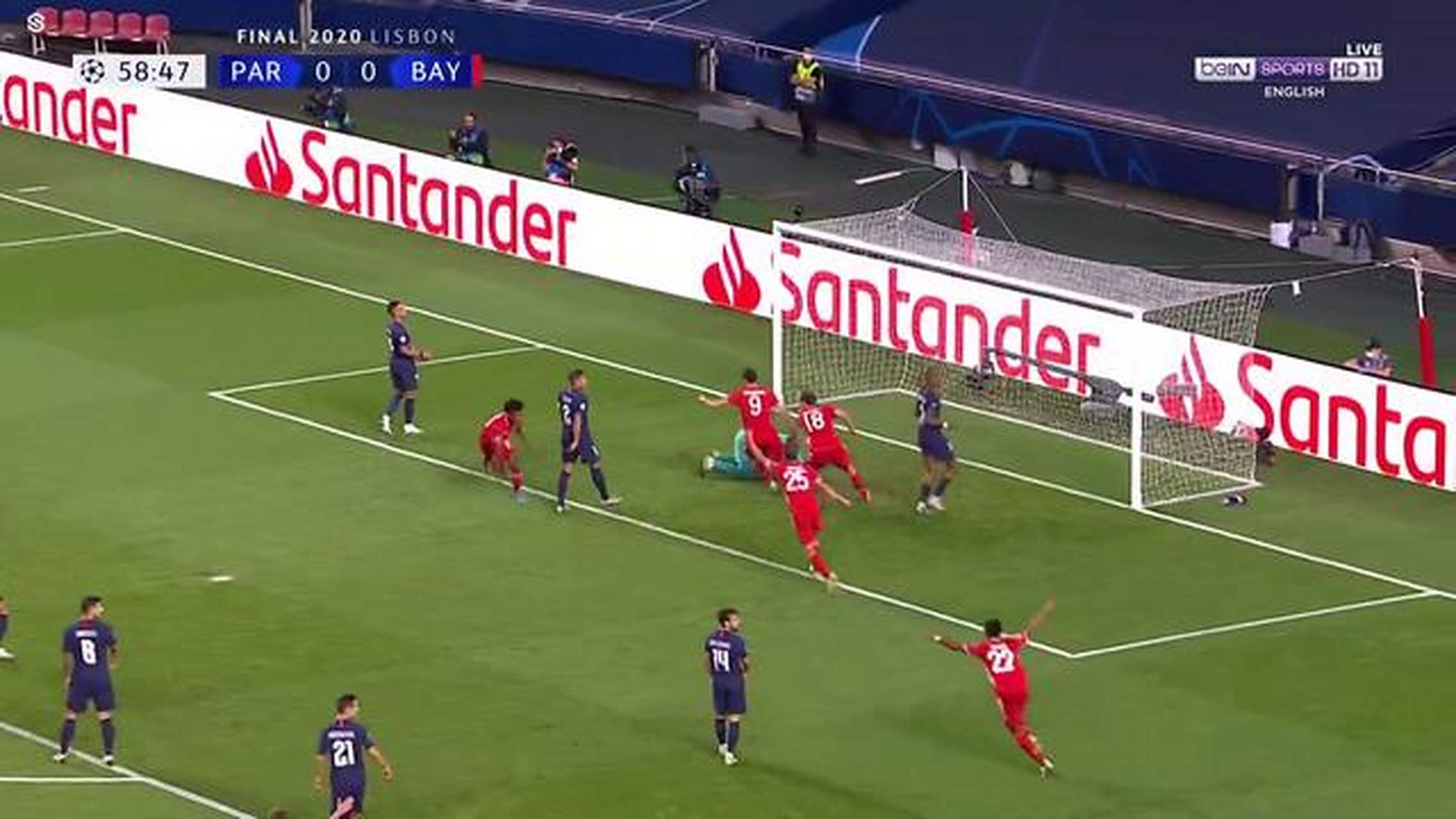 里尔球员突破封锁，打破僵局