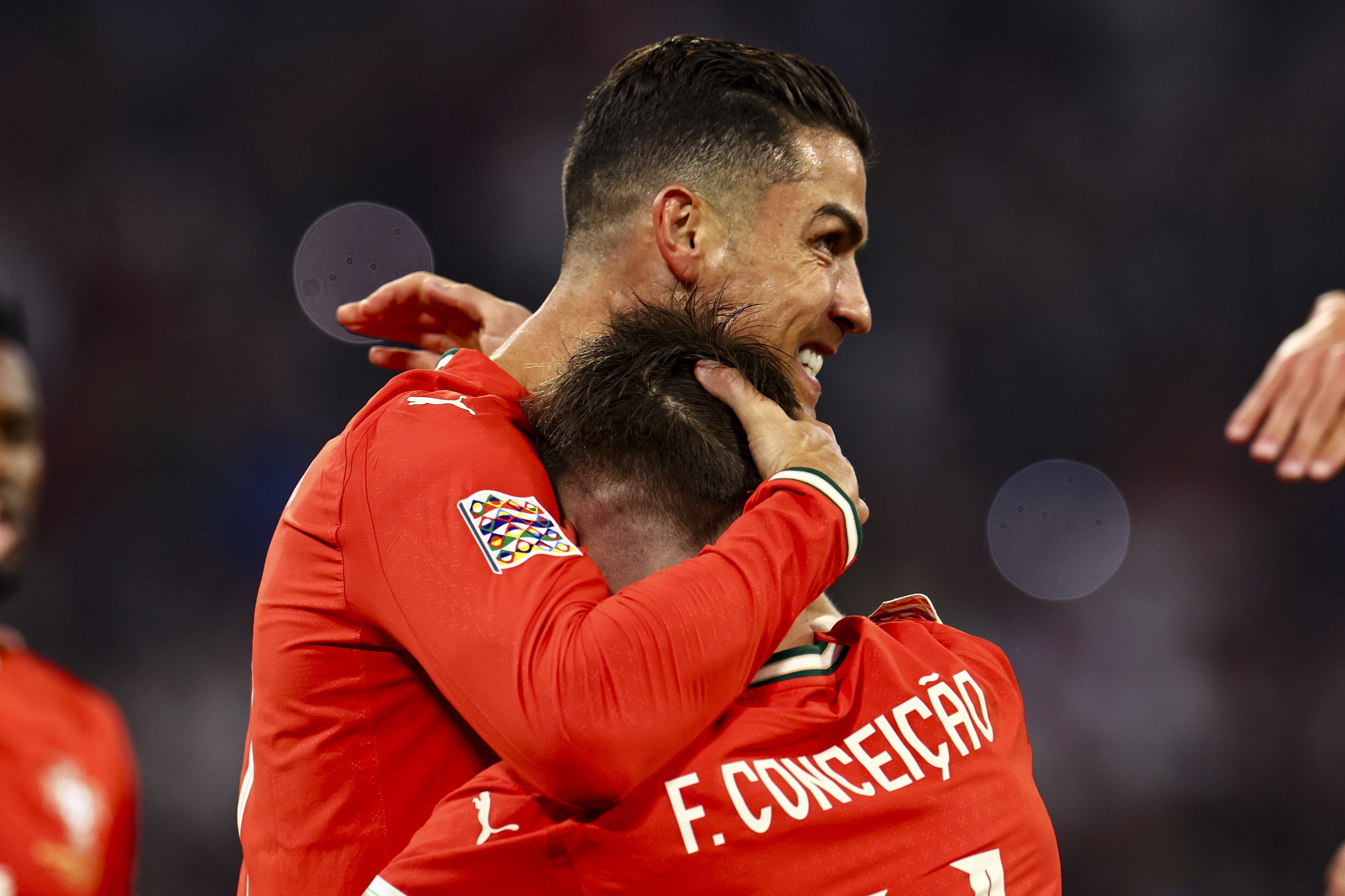 开云平台-包含法国队横扫葡萄牙队,奥恰洛夫状态火热的词条