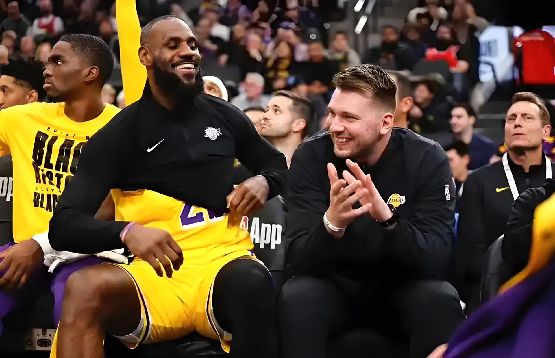 公牛鏖战江苏队，东契奇点燃赛场的简单介绍