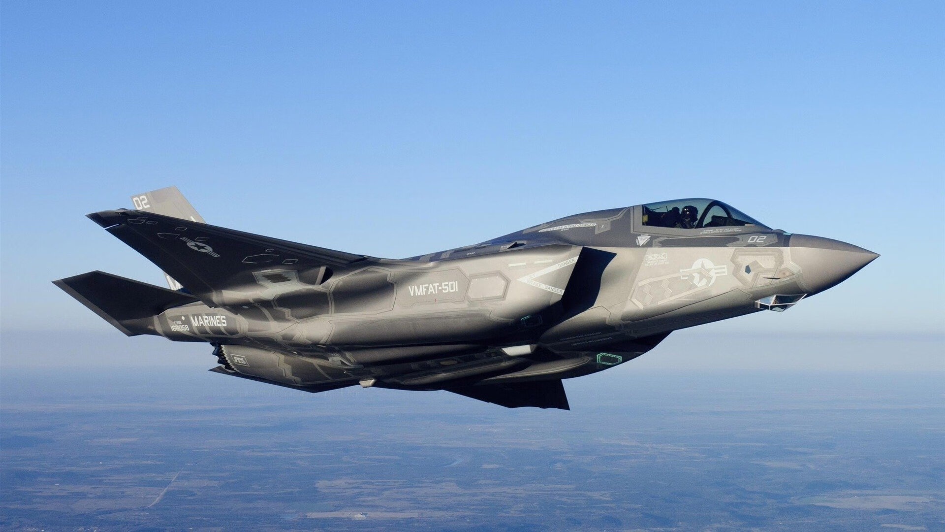 开云官网-双线封王!骑士米切尔终结悬念,足球米切尔欧冠接管战场