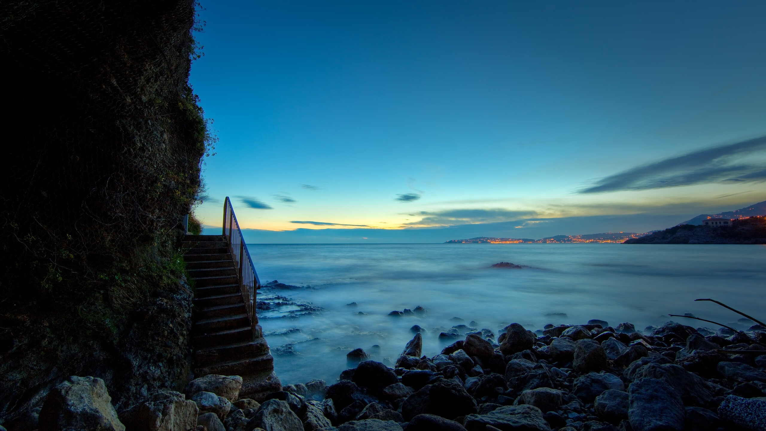 F1街道赛之夜，黎明之前，保罗的胎痕是他唯一的签名