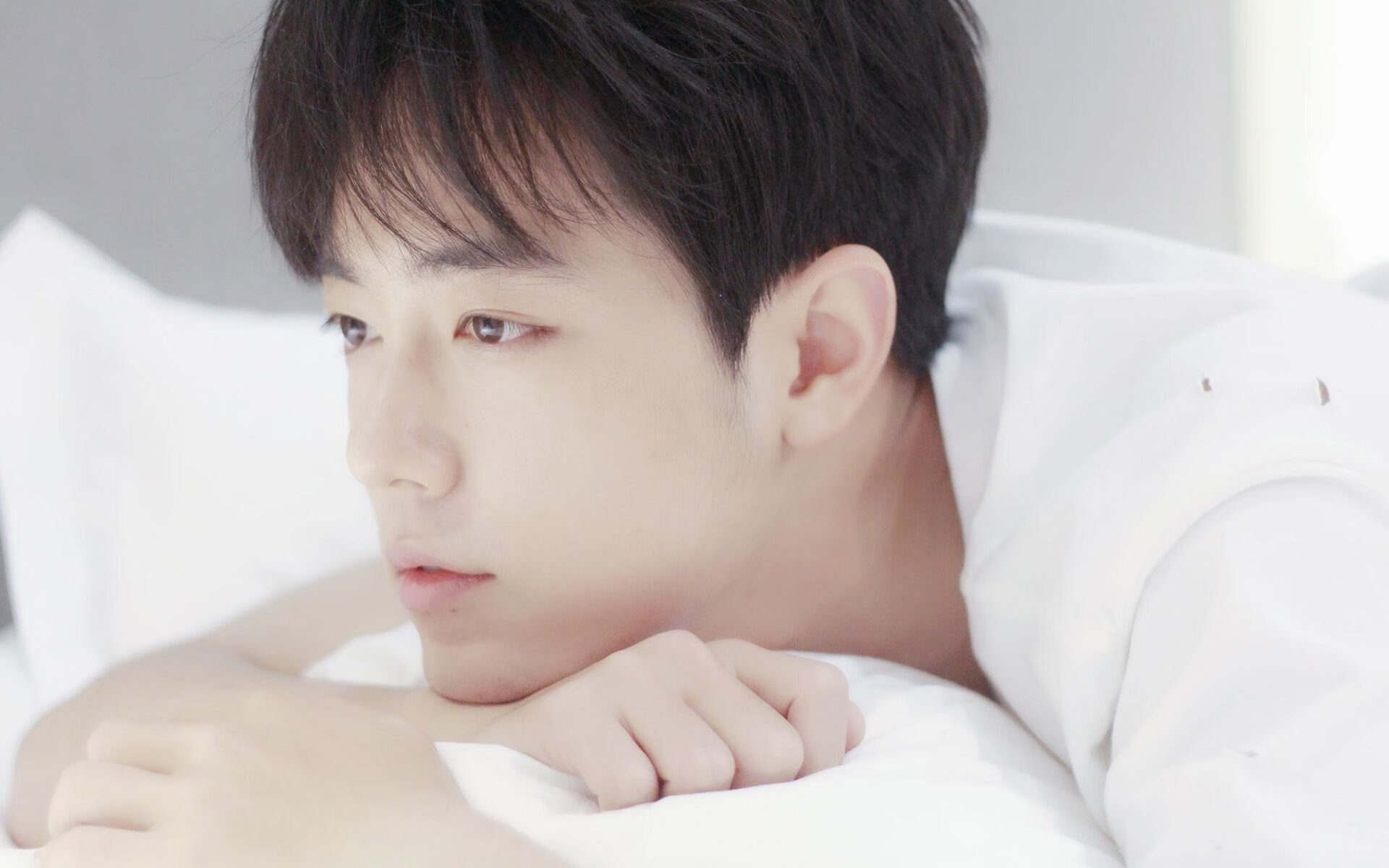 银河溃退时,那只萤火虫成了唯一的光